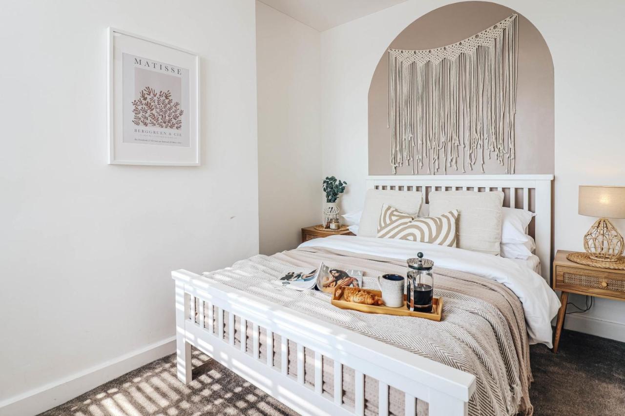 Principality View Apartment Two, By Solace Stays คาร์ดิฟฟ์ ภายนอก รูปภาพ