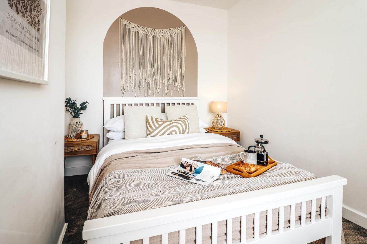 Principality View Apartment Two, By Solace Stays คาร์ดิฟฟ์ ภายนอก รูปภาพ