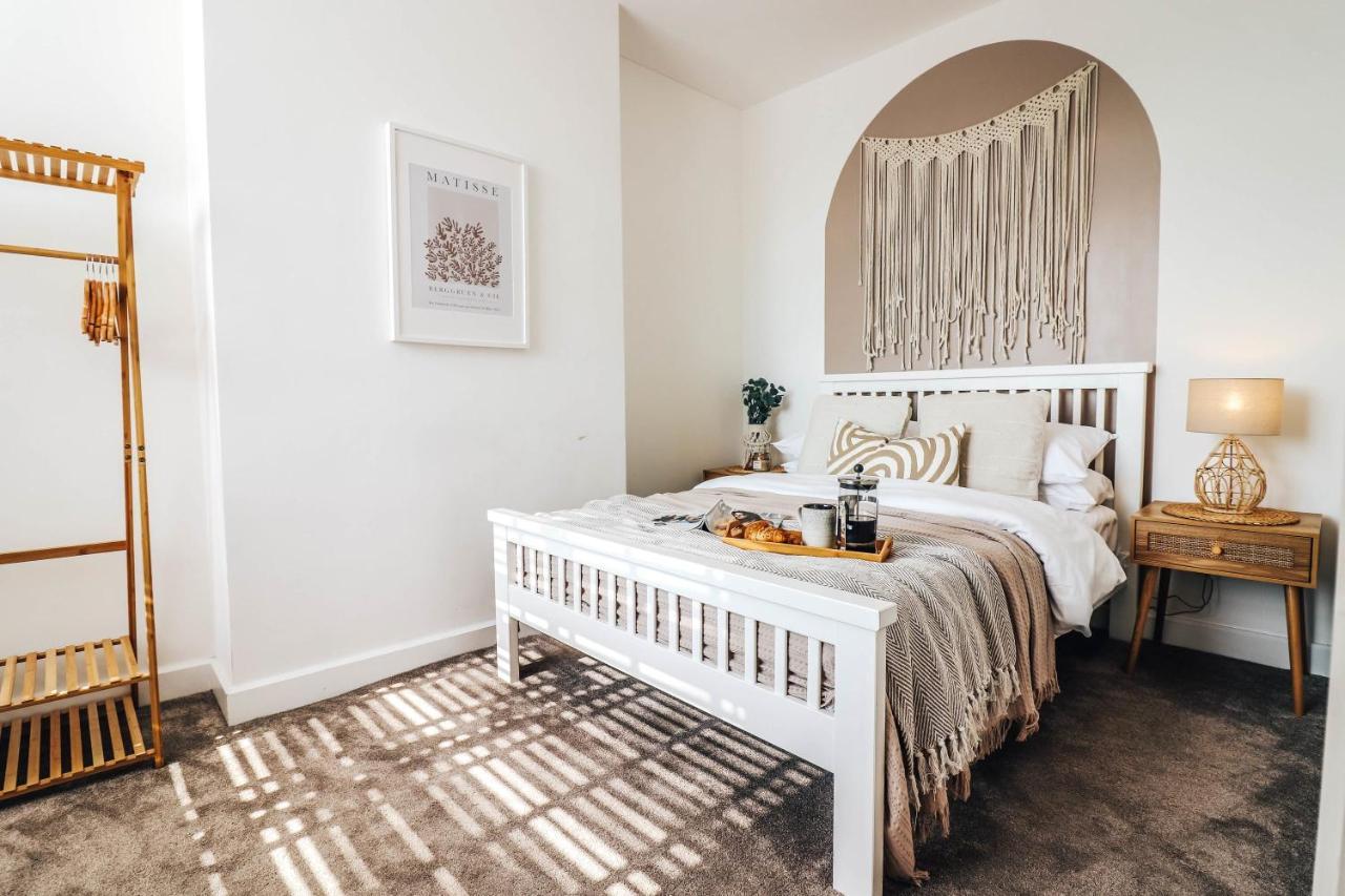Principality View Apartment Two, By Solace Stays คาร์ดิฟฟ์ ภายนอก รูปภาพ